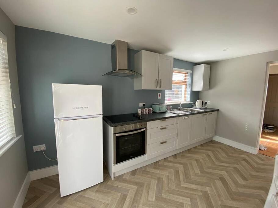 Luxury Holiday Rental With Sea Views On The Wild Atlantic Way Tralee Exterior photo
